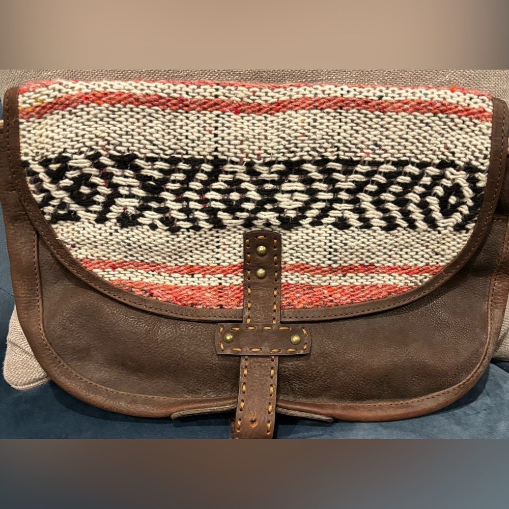 JOES JEANS / NWT/ Women’s Clutch